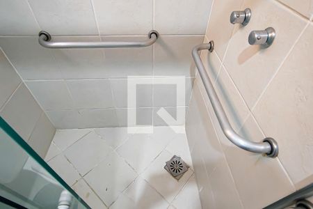 Casa para alugar com 300m², 6 quartos e 1 vaga Casa para alugar com 300m², 6 quartos e 1 vagaBanheiro da Suíte 1