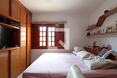 Casa de condomínio à venda com 400m², 4 quartos e 4 vagas Casa de condomínio à venda com 400m², 4 quartos e 4 vagasSuíte