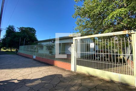 Casa à venda com 130m², 3 quartos e 3 vagasFachada