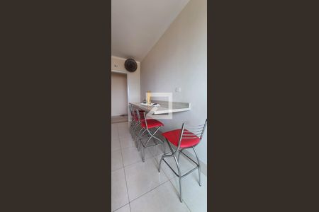Apartamento à venda com 61m², 2 quartos e 1 vaga Apartamento à venda com 61m², 2 quartos e 1 vagaCozinha