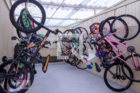 Apartamento à venda com 61m², 2 quartos e 1 vaga Apartamento à venda com 61m², 2 quartos e 1 vagaÁrea comum - Bicicletário