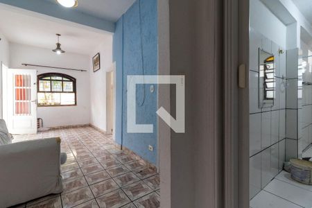 Casa à venda com 180m², 5 quartos e 1 vaga Casa à venda com 180m², 5 quartos e 1 vagaCorredor