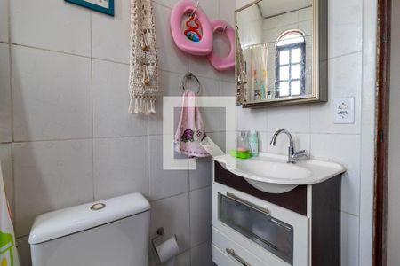 Casa à venda com 180m², 5 quartos e 1 vaga Casa à venda com 180m², 5 quartos e 1 vagaBanheiro 1