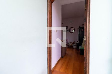 Casa à venda com 180m², 5 quartos e 1 vaga Casa à venda com 180m², 5 quartos e 1 vagaEntrada da Casa 2