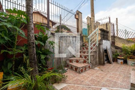 Casa à venda com 180m², 5 quartos e 1 vaga Casa à venda com 180m², 5 quartos e 1 vagaQuintal Frontal