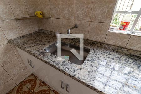 Casa à venda com 180m², 5 quartos e 1 vaga Casa à venda com 180m², 5 quartos e 1 vagaCozinha 2 - Pia