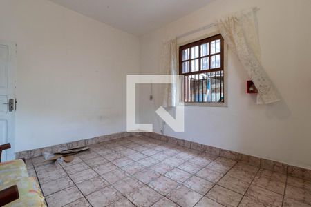Casa à venda com 180m², 5 quartos e 1 vaga Casa à venda com 180m², 5 quartos e 1 vagaQuarto 4