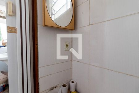 Casa à venda com 180m², 5 quartos e 1 vaga Casa à venda com 180m², 5 quartos e 1 vagaBanheiro Área de Serviço