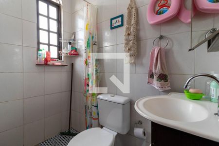 Casa à venda com 180m², 5 quartos e 1 vaga Casa à venda com 180m², 5 quartos e 1 vagaBanheiro 1