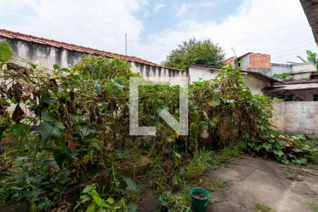 Casa à venda com 180m², 5 quartos e 1 vaga Casa à venda com 180m², 5 quartos e 1 vagaQuintal dos Fundos - Jardim