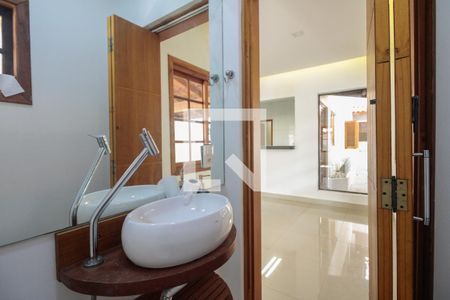 Lavabo  de casa à venda com 3 quartos, 280m² em Vila Bertioga, São Paulo