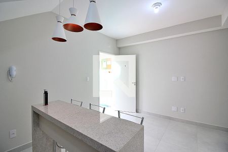 Sala/Cozinha de apartamento para alugar com 1 quarto, 40m² em Alves Dias, São Bernardo do Campo