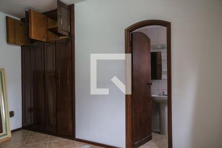 Apartamento para alugar com 253m², 3 quartos e 2 vagas Apartamento para alugar com 253m², 3 quartos e 2 vagasSuíte