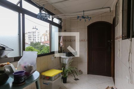 Apartamento para alugar com 253m², 3 quartos e 2 vagas Apartamento para alugar com 253m², 3 quartos e 2 vagasLavanderia