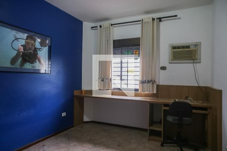 Apartamento para alugar com 253m², 3 quartos e 2 vagas Apartamento para alugar com 253m², 3 quartos e 2 vagasQuarto
