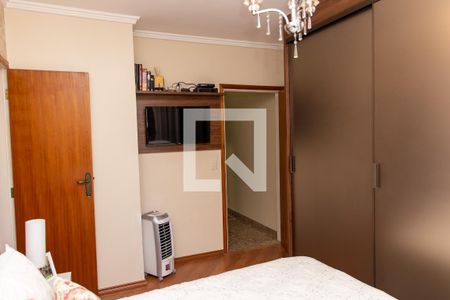 Casa à venda com 225m², 4 quartos e 2 vagasBanheiro da Suíte