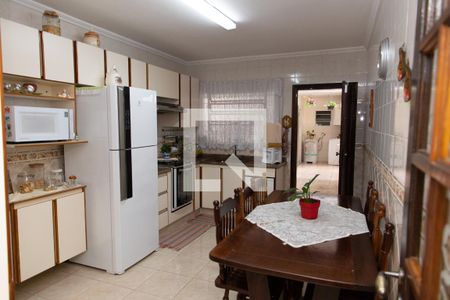 Casa à venda com 225m², 4 quartos e 2 vagasCozinha