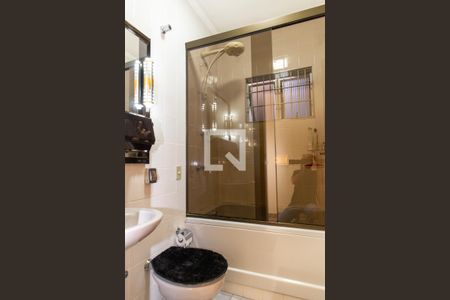 Casa à venda com 225m², 4 quartos e 2 vagasBanheiro Social