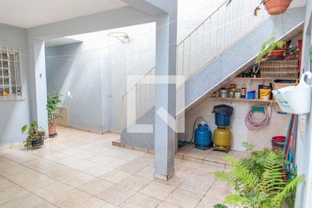 Casa à venda com 225m², 4 quartos e 2 vagasQuintal