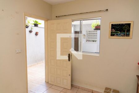 Casa à venda com 225m², 4 quartos e 2 vagasQuarto Serviço - Suíte