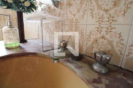 Casa à venda com 412m², 4 quartos e 5 vagasBanheiro Social