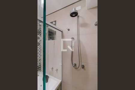 Apartamento à venda com 168m², 3 quartos e 2 vagas Apartamento à venda com 168m², 3 quartos e 2 vagasBanheiro da Suíte 1