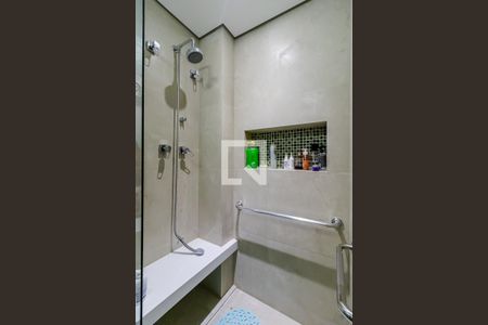 Apartamento à venda com 168m², 3 quartos e 2 vagas Apartamento à venda com 168m², 3 quartos e 2 vagasBanheiro da Suíte 2