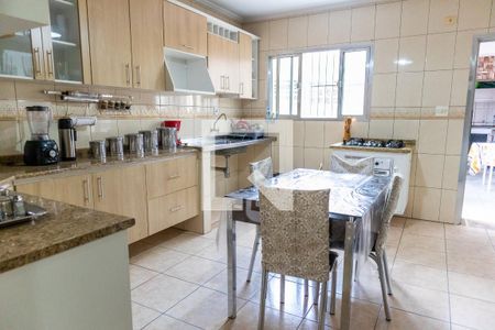 Casa à venda com 126m², 2 quartos e 2 vagasCozinha