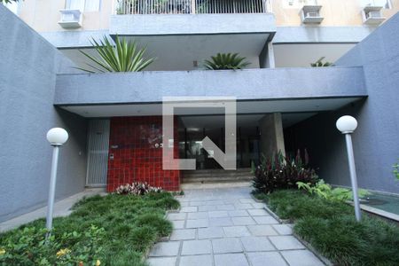 Apartamento à venda com 421m², 4 quartos e 3 vagasEntrada do Prédio