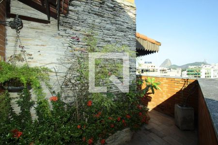 Apartamento à venda com 421m², 4 quartos e 3 vagasCobertura