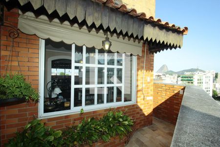 Apartamento à venda com 421m², 4 quartos e 3 vagasCobertura