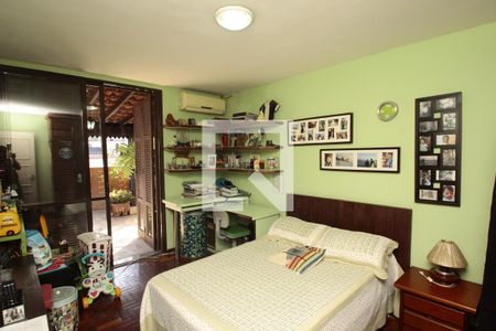 Apartamento à venda com 421m², 4 quartos e 3 vagasQuarto 4