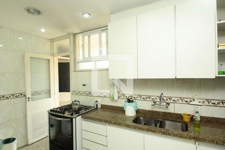 Apartamento à venda com 421m², 4 quartos e 3 vagasCozinha