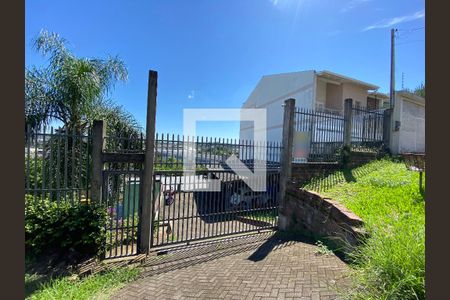 Casa à venda com 130m², 4 quartos e 2 vagasFachada
