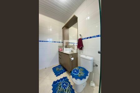 Casa à venda com 130m², 4 quartos e 2 vagasBanheiro