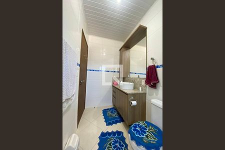 Casa à venda com 130m², 4 quartos e 2 vagasBanheiro