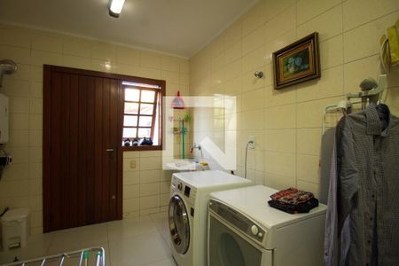 Casa de condomínio à venda com 174m², 4 quartos e 3 vagas Casa de condomínio à venda com 174m², 4 quartos e 3 vagasÁrea de Serviço