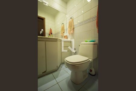 Casa de condomínio à venda com 174m², 4 quartos e 3 vagas Casa de condomínio à venda com 174m², 4 quartos e 3 vagasBanheiro