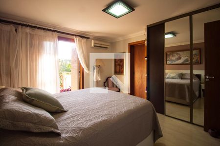 Casa de condomínio à venda com 174m², 4 quartos e 3 vagas Casa de condomínio à venda com 174m², 4 quartos e 3 vagas Suite