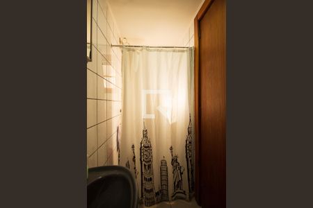 Casa de condomínio à venda com 174m², 4 quartos e 3 vagas Casa de condomínio à venda com 174m², 4 quartos e 3 vagasBanheiro