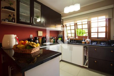 Casa de condomínio à venda com 174m², 4 quartos e 3 vagas Casa de condomínio à venda com 174m², 4 quartos e 3 vagasCozinha