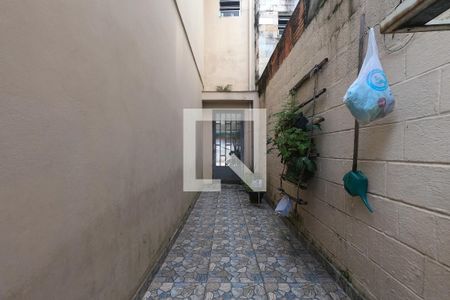 Casa à venda com 198m², 2 quartos e 2 vagasCorredor entrada