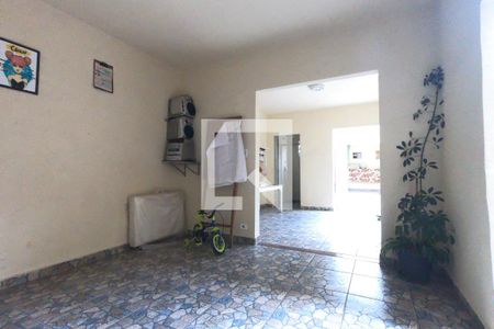 Casa à venda com 198m², 2 quartos e 2 vagasÁrea de Serviço