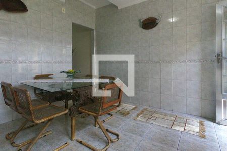 Casa à venda com 198m², 2 quartos e 2 vagasCozinha