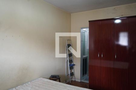 Casa à venda com 188m², 5 quartos e 2 vagas Casa à venda com 188m², 5 quartos e 2 vagasSuíte