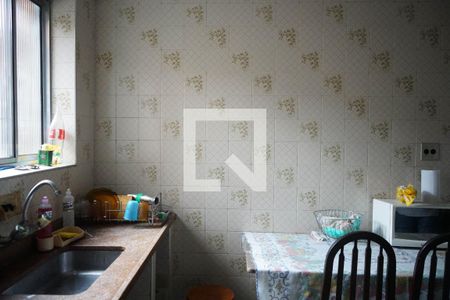 Casa à venda com 188m², 5 quartos e 2 vagas Casa à venda com 188m², 5 quartos e 2 vagasCozinha