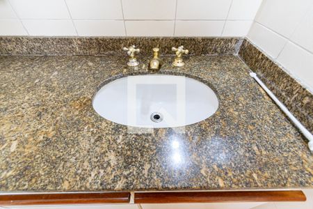 Apartamento à venda com 110m², 3 quartos e 2 vagas Apartamento à venda com 110m², 3 quartos e 2 vagasBanheiro da Suíte