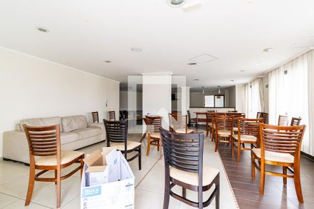 Apartamento à venda com 110m², 3 quartos e 2 vagas Apartamento à venda com 110m², 3 quartos e 2 vagasÁrea comum - Salão de festas