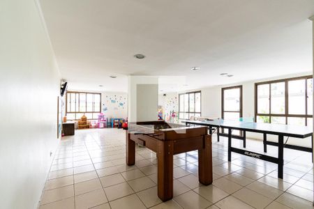 Apartamento à venda com 110m², 3 quartos e 2 vagas Apartamento à venda com 110m², 3 quartos e 2 vagasSala de Jogos