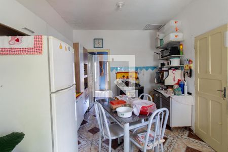 Casa à venda com 318m², 5 quartos e 4 vagas Casa à venda com 318m², 5 quartos e 4 vagasCozinha